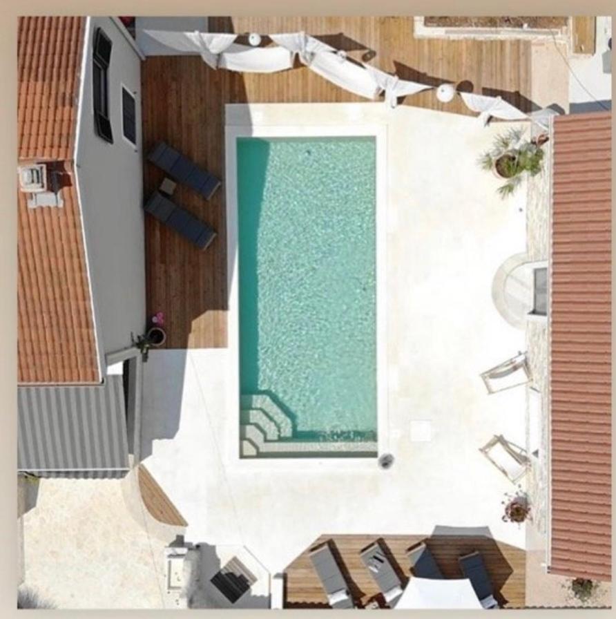 Ferienwohnungen VI La Mare With Heated Pool Zadar Exteriér fotografie